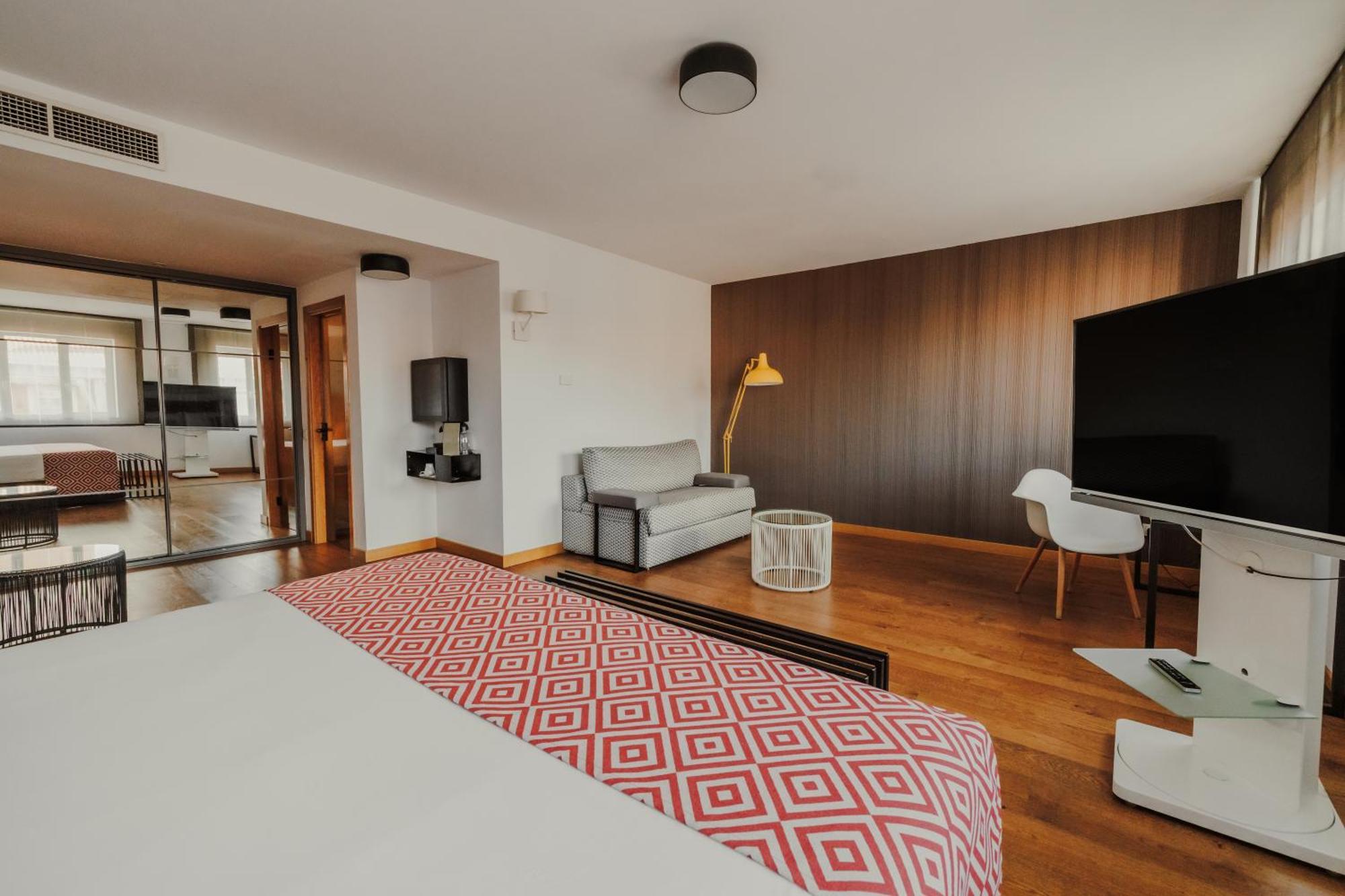 Rafaelhoteles Atocha — Photos 3